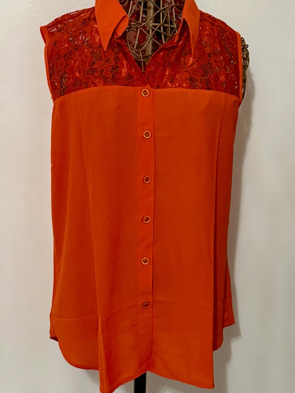 Sleeveless Lace Yoke Button-Down Blouse - Orange